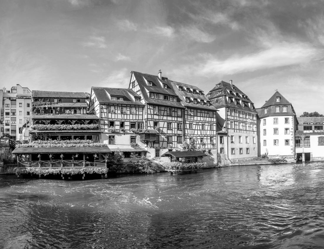 Noah Jigsaw Puzzle Dallas, Texas City of the morning in black white 1000 pieces