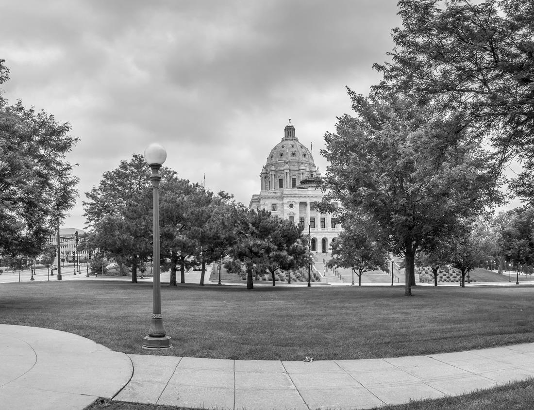 Noah Jigsaw Puzzle Fukuoka, Japan waterfront Cityscape at twilight in black white 1000 pieces