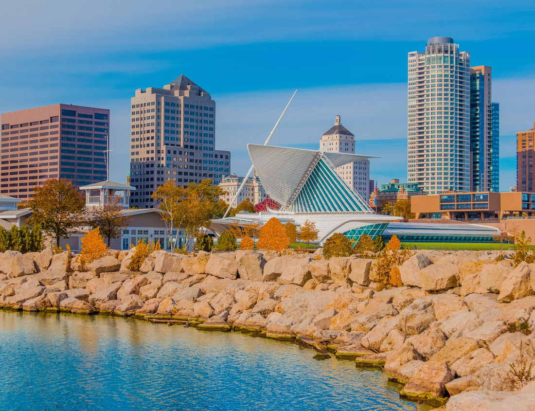 Noah Jigsaw Puzzle A rock breakwater holds back Lake Michigan, with the business district of Milwaukee, Wisconsin sitting behind it 1000 pieces