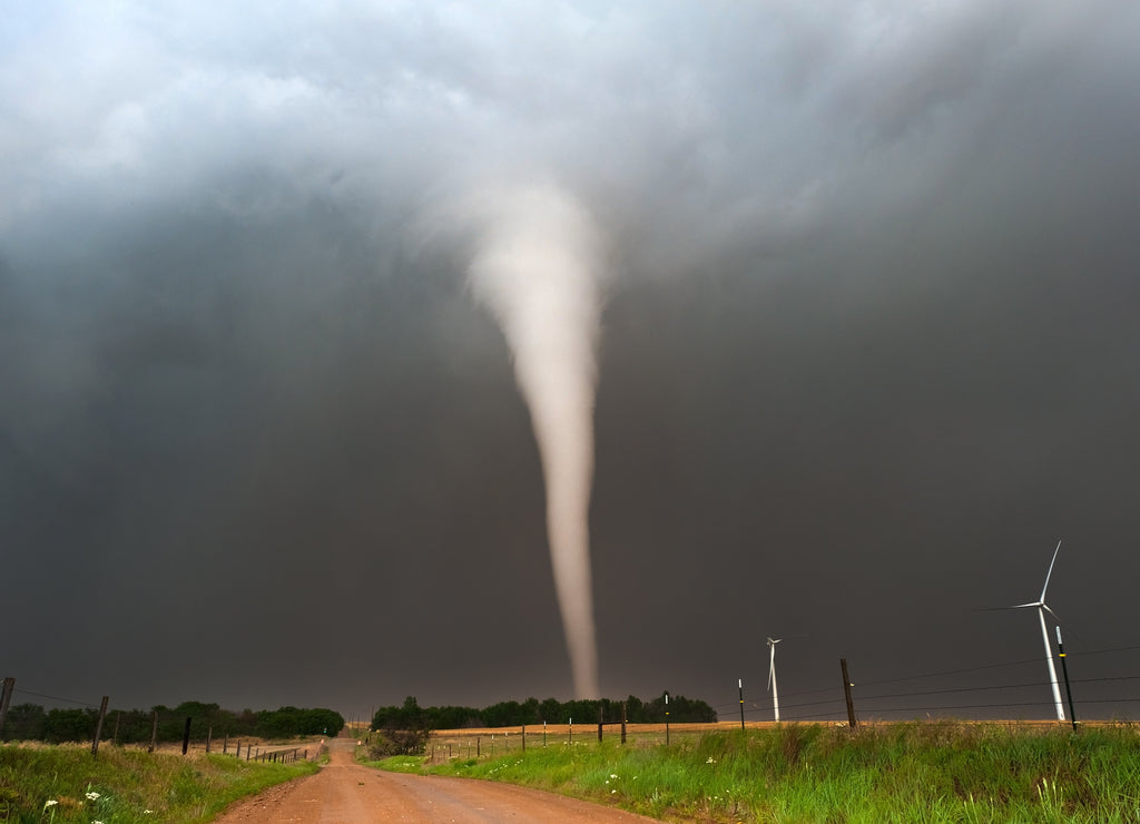 Strong tornado in Kansas