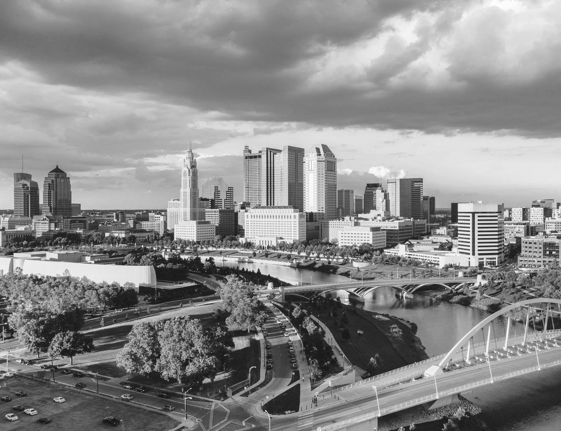Noah Jigsaw Puzzle Hartford, Connecticut, USA downtown city skyline over the highway in black white 1000 pieces