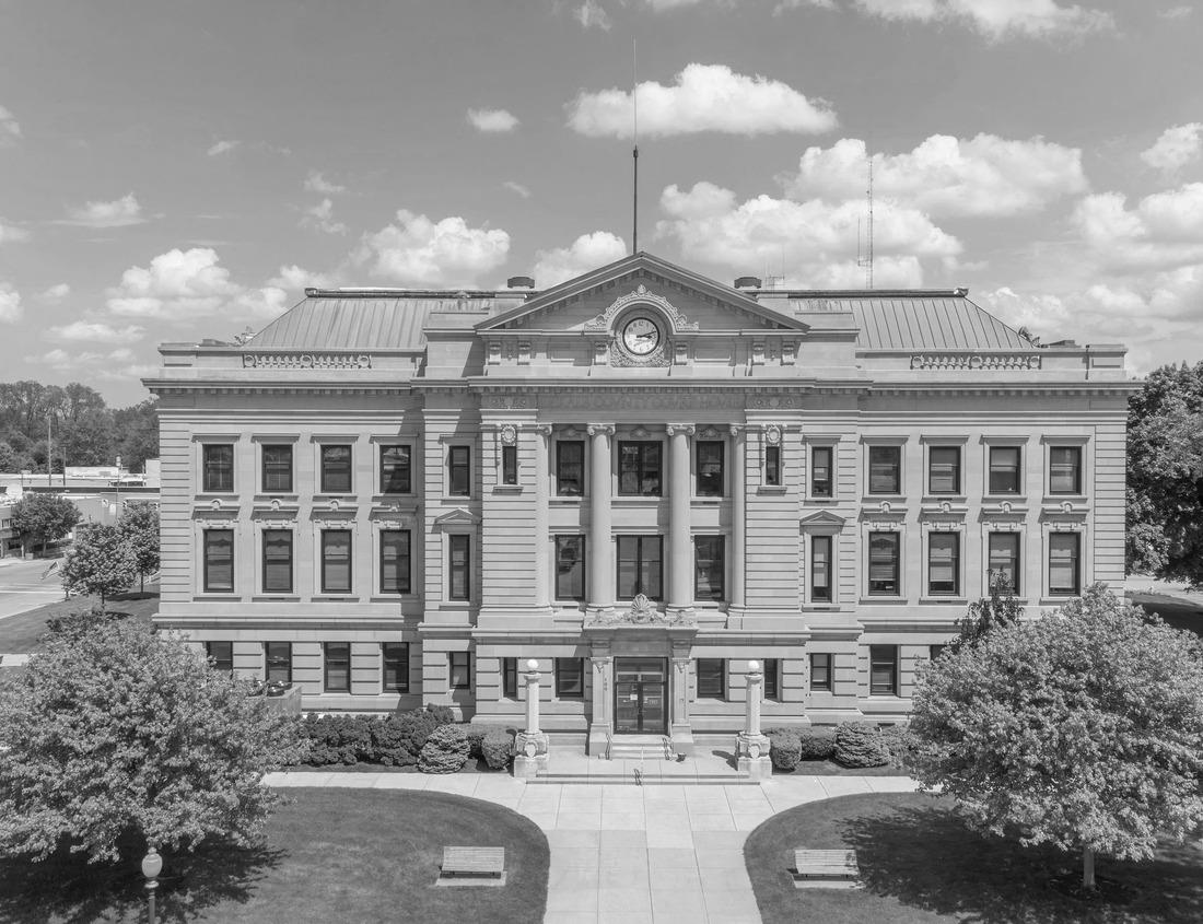Noah Jigsaw Puzzle Last sunlight on the Pinnacles National Park. San Benito County, California, USA in black white 1000 pieces