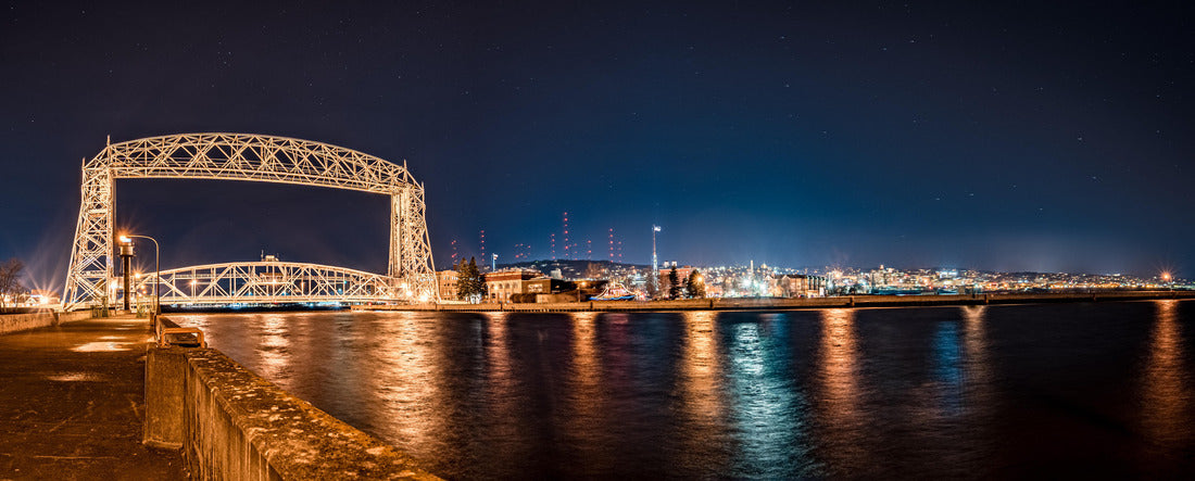 Noah Jigsaw Puzzle Aerial lift bridge in Duluth, Minnesota panorama 2000 pieces