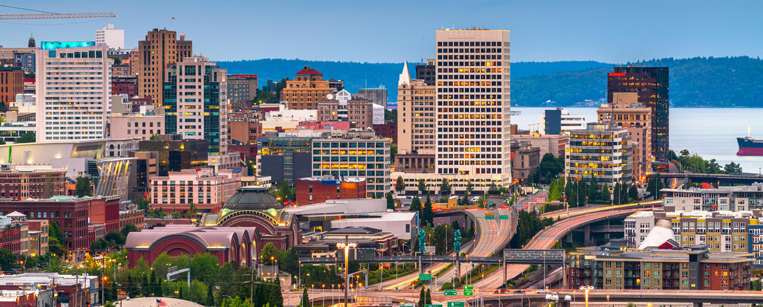 Tacoma, Washington, USA skyline at night 2000pc Panoramic Puzzle
