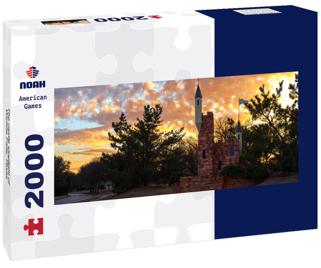 The castle stoplight of Wichita Falls, Texas 2000pc Panoramic Puzzle