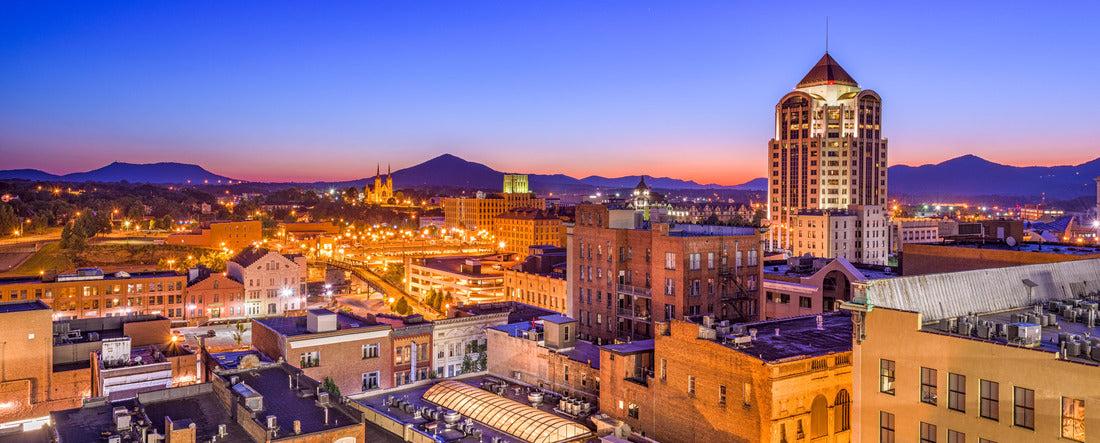 Roanoke, Virginia, USA downtown skyline at dawn 2000pc Panoramic Puzzle