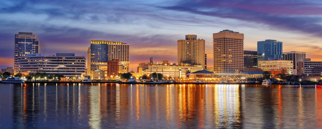 Norfolk, Virginia, USA on the Chesapeake Bay at dawn 2000pc Panoramic Puzzle