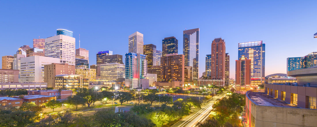 Houston, Texas, USA downtown park and skyline at dusk 2000pc Panoramic Puzzle