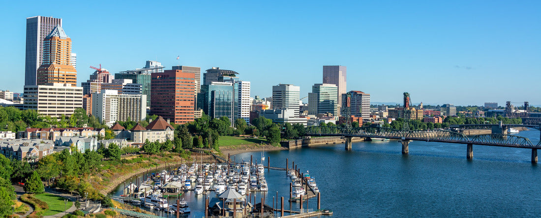 Marina with downtown Portland, Oregon in the background 2000pc Panoramic Puzzle