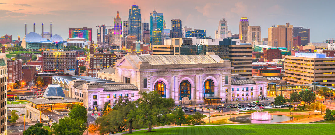 Kansas City, Missouri, USA downtown skyline at dusk 2000pc Panoramic Puzzle