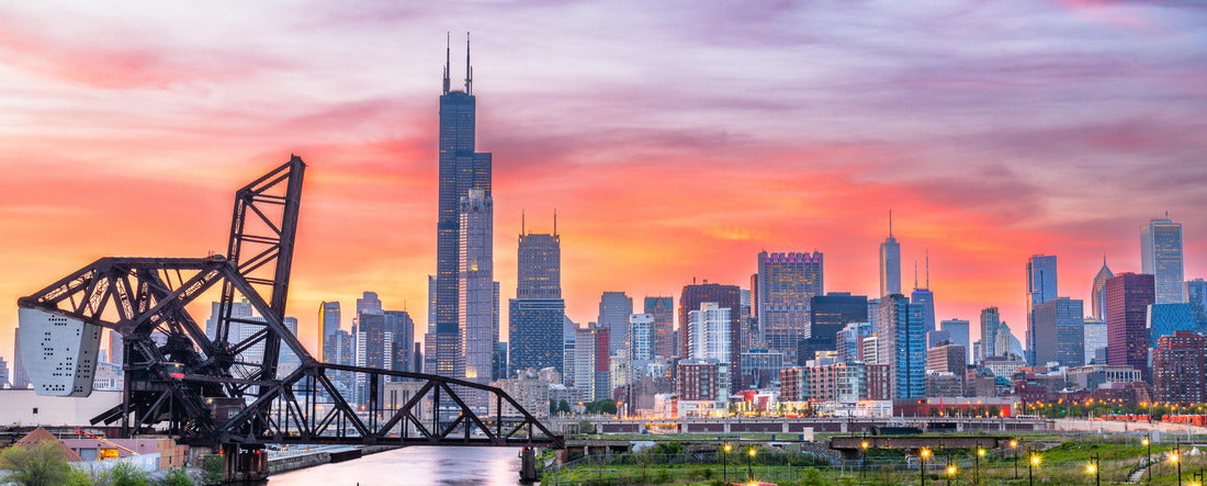 Chicago, Illinois, USA park and downtown skyline at dusk in spring 2000pc Panoramic Puzzle