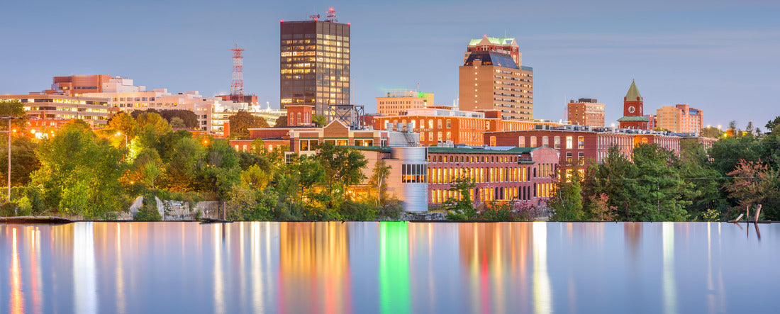 Manchester, New Hampshire, USA skyline on the Merrimack River at dusk 2000pc Panoramic Puzzle