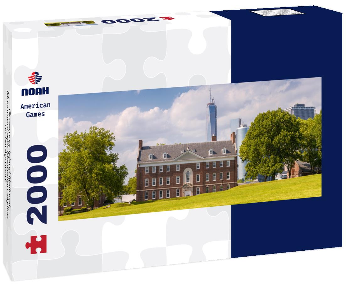 Governors Island National Monument with Manhattan skyline on background 2000pc Panoramic Puzzle