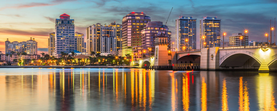Noah Jigsaw Puzzle West Palm Beach, Florida, USA Skyline on the intracoastal waterway at dusk panorama 2000 pieces