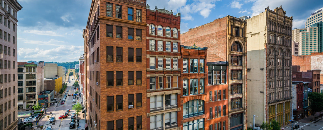 buildings along Liberty Avenue in downtown Pittsburgh, Pennsylvania 2000pc Panoramic Puzzle