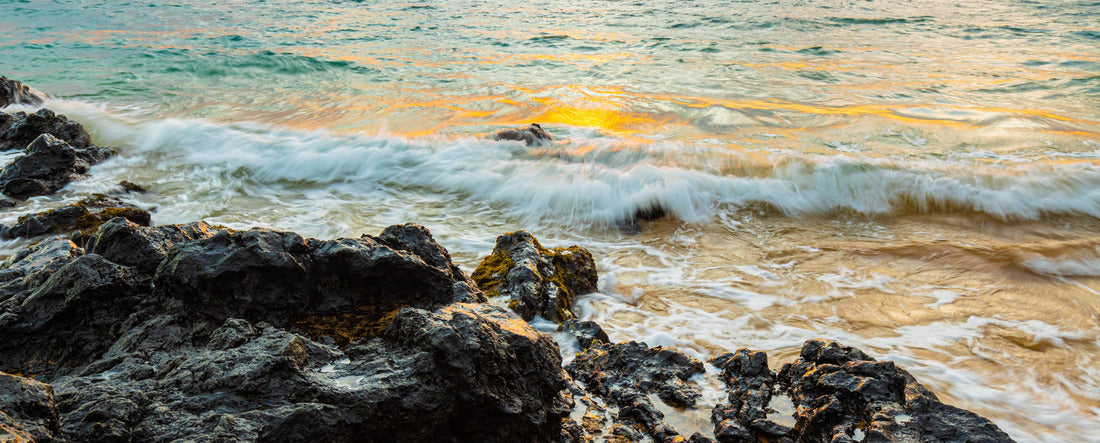 Sunset on Mokapu Beach With Lanai In The Distance, Wailea, Maui, Hawaii, USA 2000pc Panoramic Puzzle