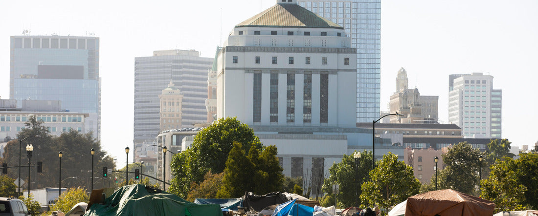 A homeless encampment frames the skyline of downtown Oakland, California, USA 2000pc Panoramic Puzzle
