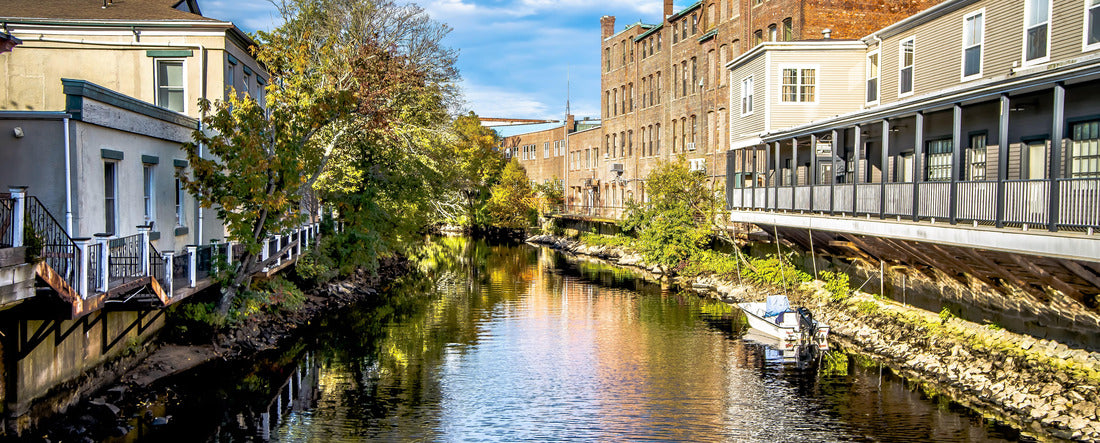 Westerly is a town on the southwestern shoreline of Washington County, Rhode Island 2000pc Panoramic Puzzle