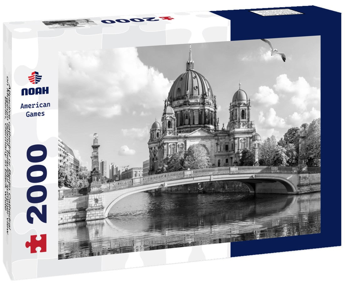Noah Jigsaw Puzzle Attractive cathedral or Berlin Cathedral on Museum Island, beautiful summer view, Berlin, Germany in black white 2000 pieces