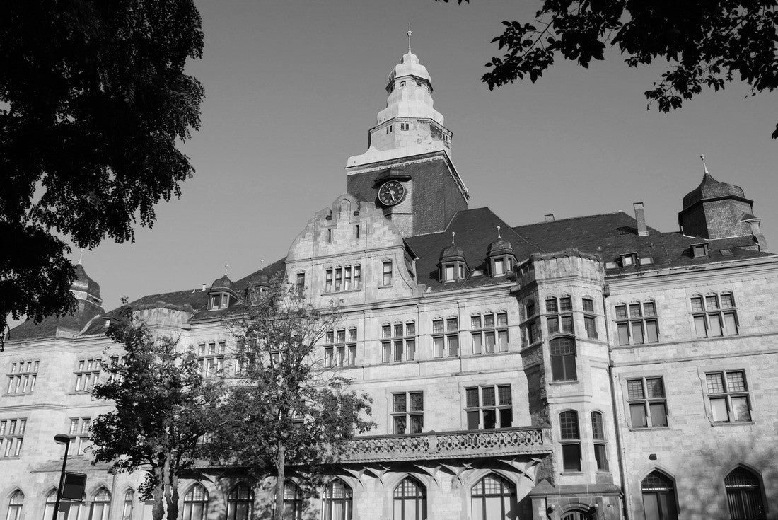 Recklinghausen city, Germany. Town Hall (Rathaus) building 2000pc PuzzleBlack and White