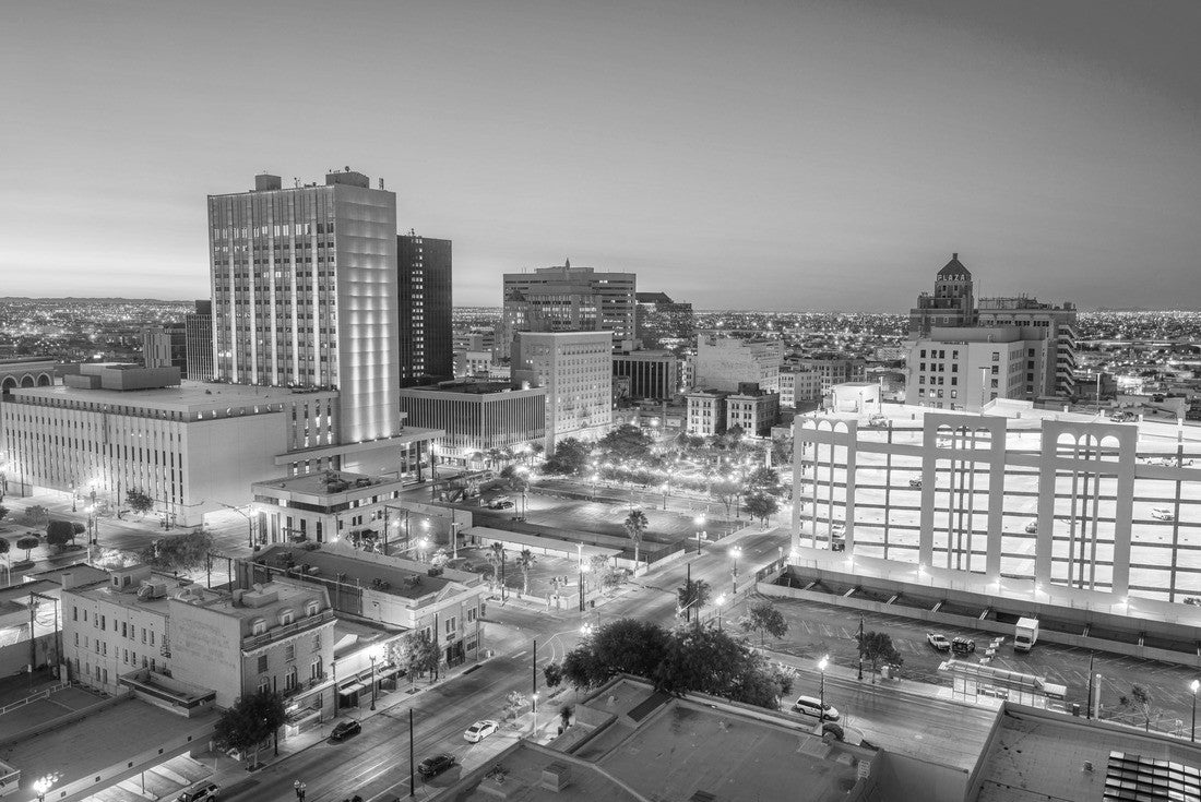 Noah Jigsaw Puzzle El Paso, Texas, USA downtown city skyline at twilight in black white 2000 pieces