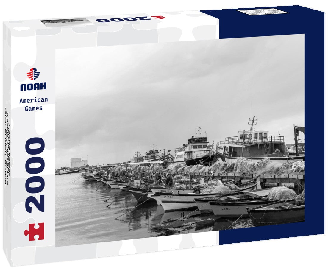 Noah Jigsaw Puzzle Fishing harbor - Kechla, Ghar al Milh, Ghar El Melh, Bizerte, Tunisia in black white 2000 pieces