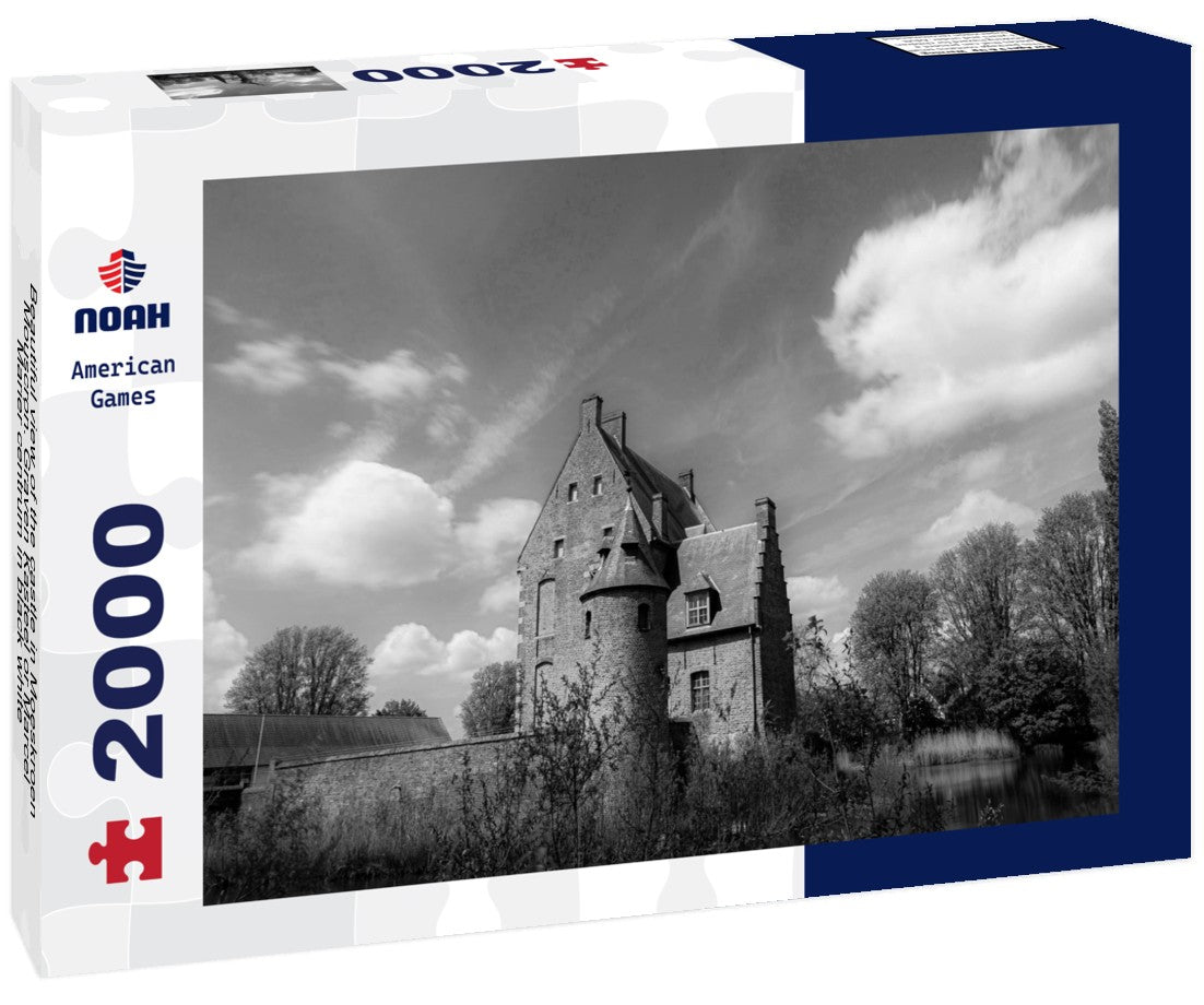 Noah Jigsaw Puzzle Beautiful view of the castle in Moeskroen, Mouscron. Graven Kasteel or Marcel Marier centrum in black white 2000 pieces