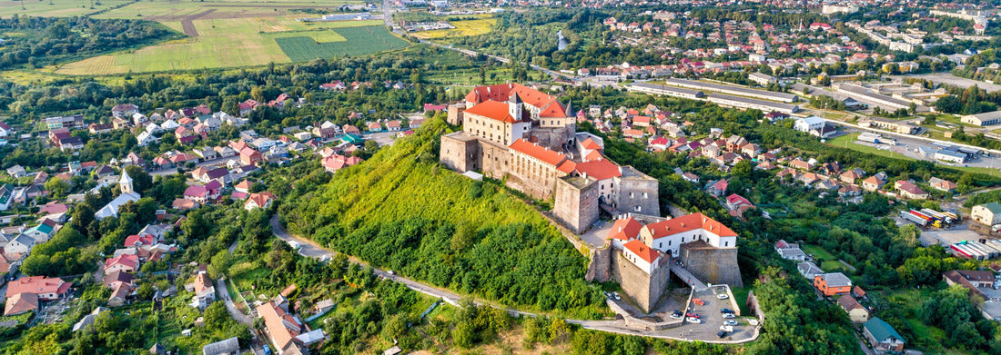 Noah Jigsaw Puzzle Aerial view of Mukachevo with Palanok Castle in the Ukraine, Panorama Panorama 1000 Pieces