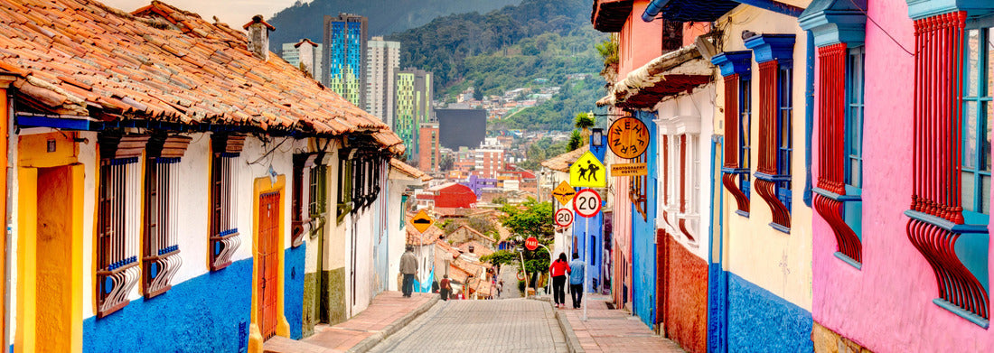 Noah Jigsaw Puzzle Bogota, La Candelaria historical quarter, Colombia, Panorama Panorama 1000 Pieces