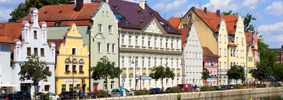 Noah Jigsaw Puzzle Cityscape of Landshut in summer with reflection in the river, Panorama 1000 Pieces