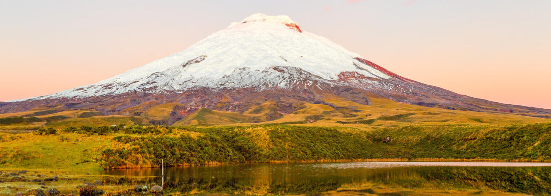 Noah Jigsaw Puzzle Cotopaxi volcano, Ecuador, Panorama 1000 Pieces