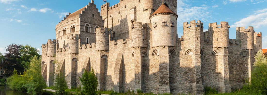 Noah Jigsaw Puzzle Medieval Gravensteen Castle (Castle of the Counts) in Ghent, Belgium, Panorama 1000 Pieces