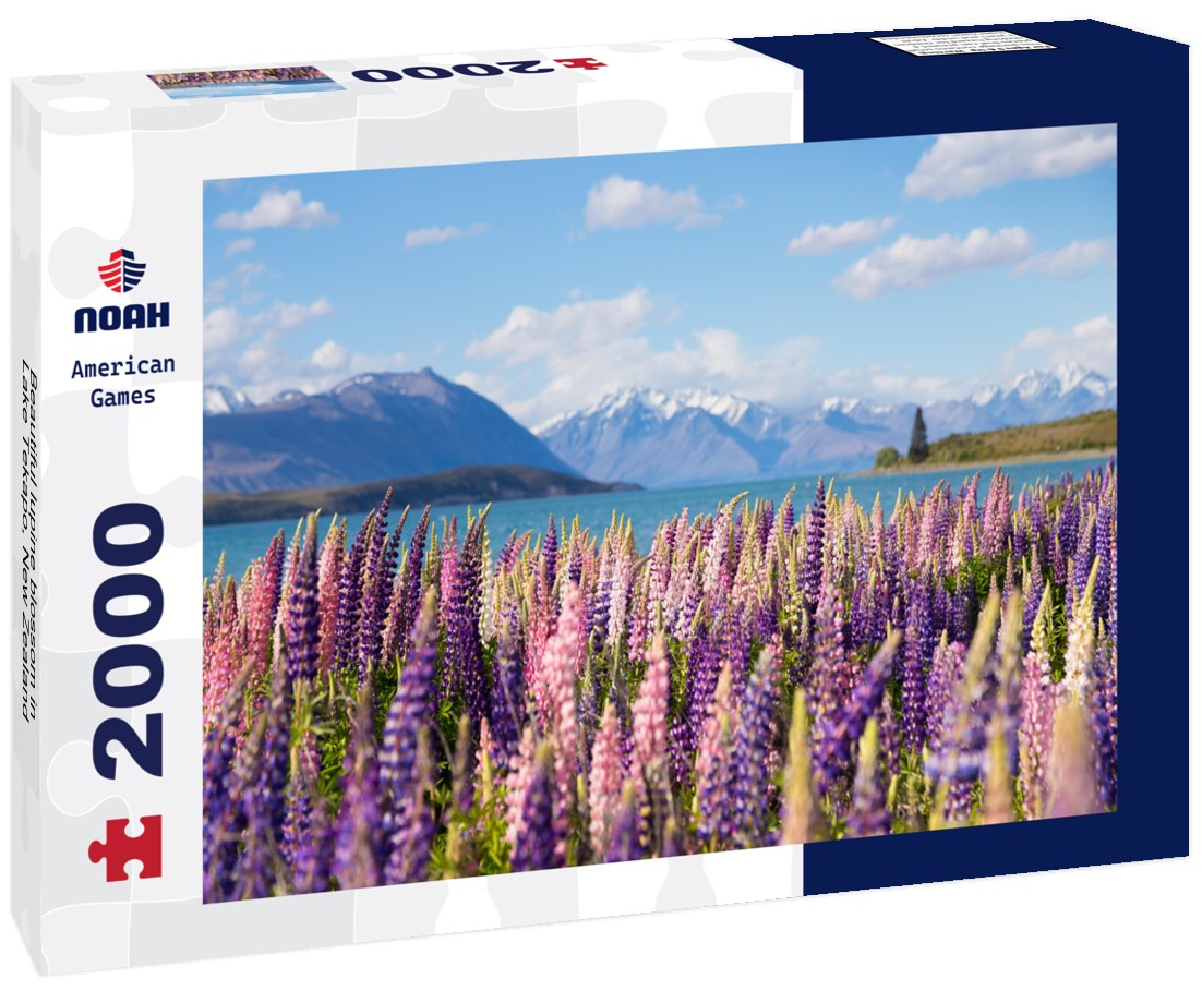 Noah Jigsaw Puzzle Beautiful lupine blossom in Lake Tekapo, New Zealand 2000 Pieces