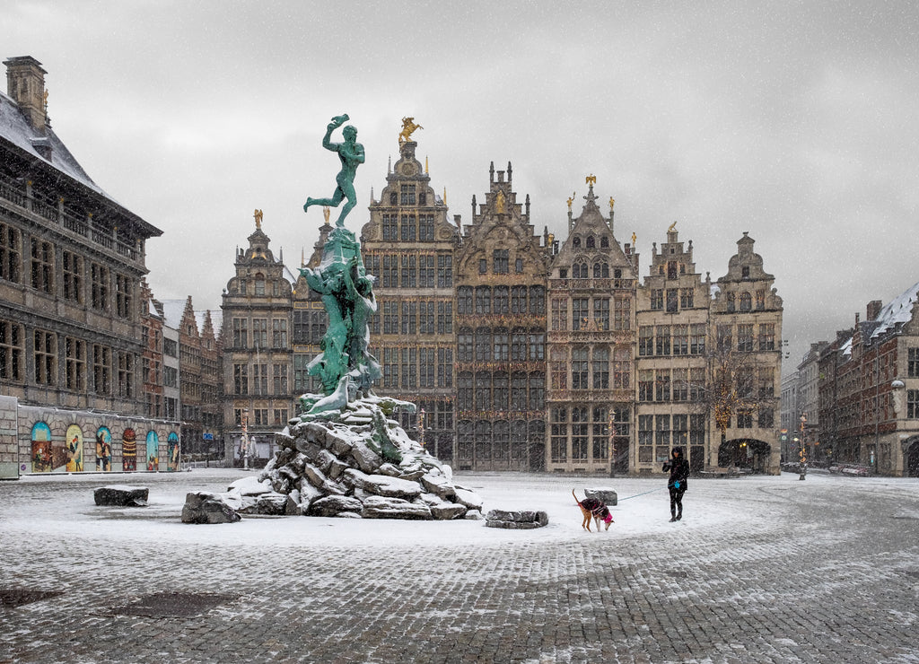 The "Grote Markt" square in the city of Antwerp, covered in snow