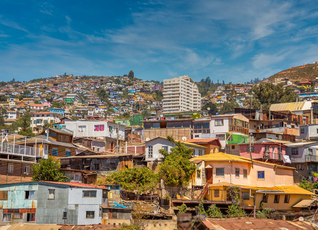El Barrio de Valparaíso. Exposure of the Colorful and steep neighborhood of Valparaiso, Chile