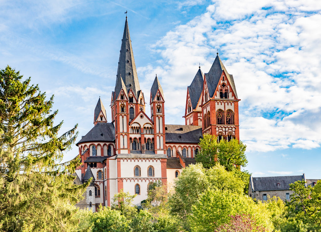 Limburg Cathedral with river Lahn
