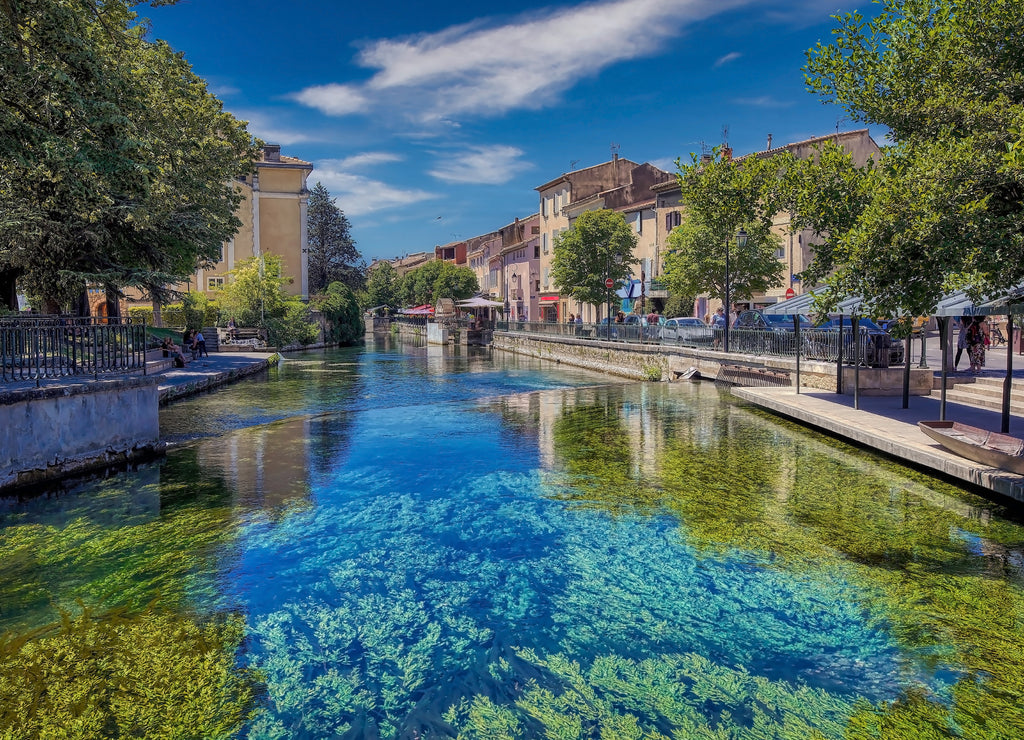 The craft town of Isle sur la Sorgue, in the Vaucluse Department of Provence, south of France