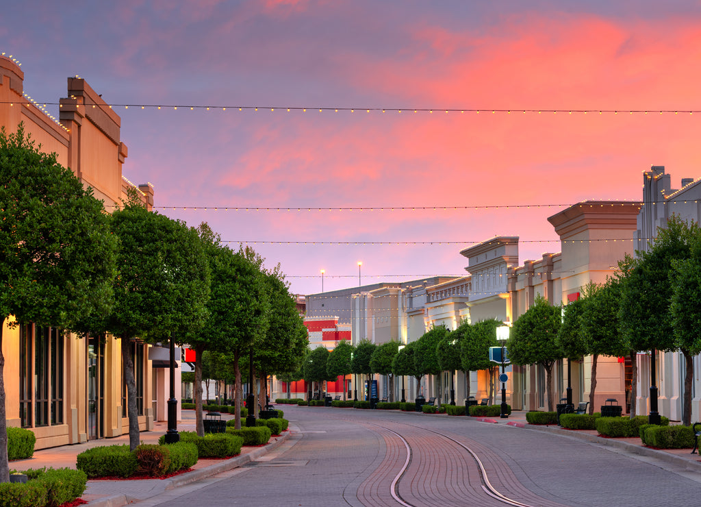 Shreveport, Louisiana, USA downtown and shops at dusk