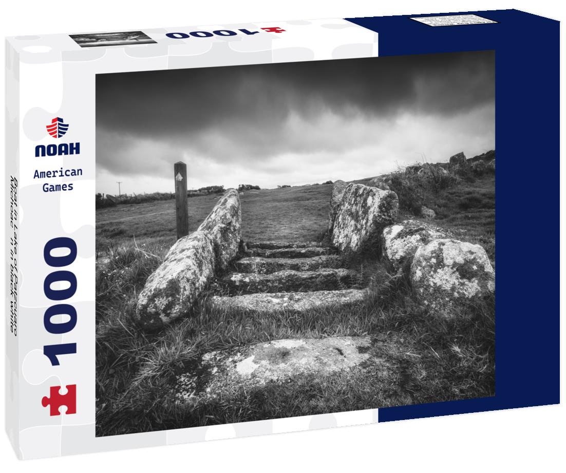 Noah Jigsaw Puzzle Boat in Lake of Patzcuaro Michoacán in black white 1000 pieces