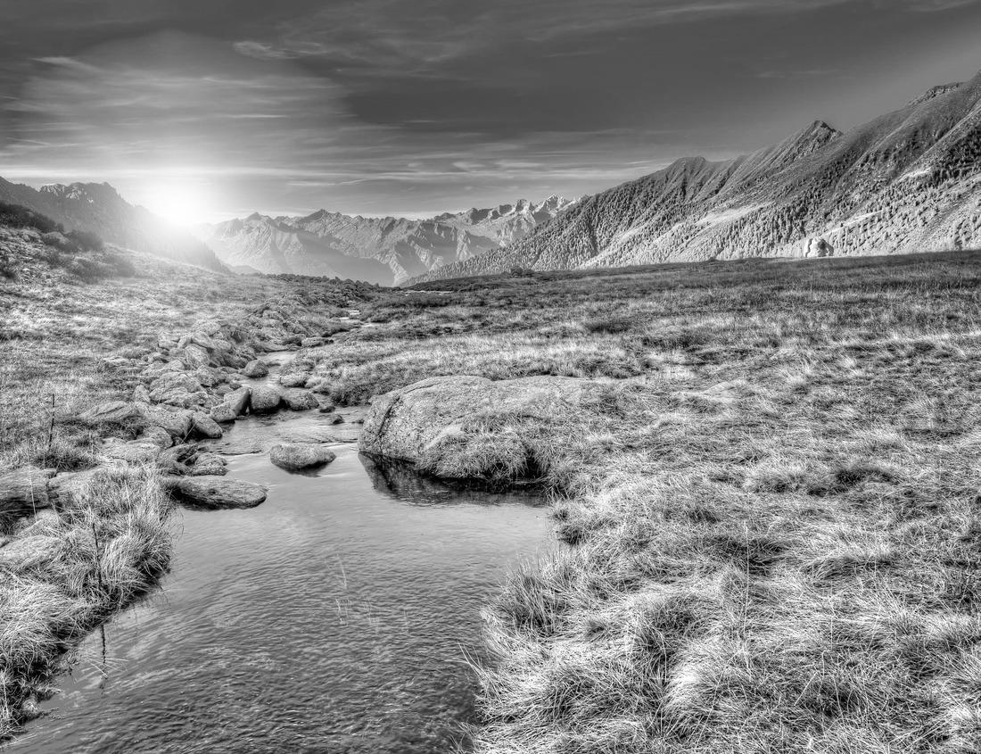 Noah Jigsaw Puzzle Napili bay sunset, West Maui in black white 1000 pieces