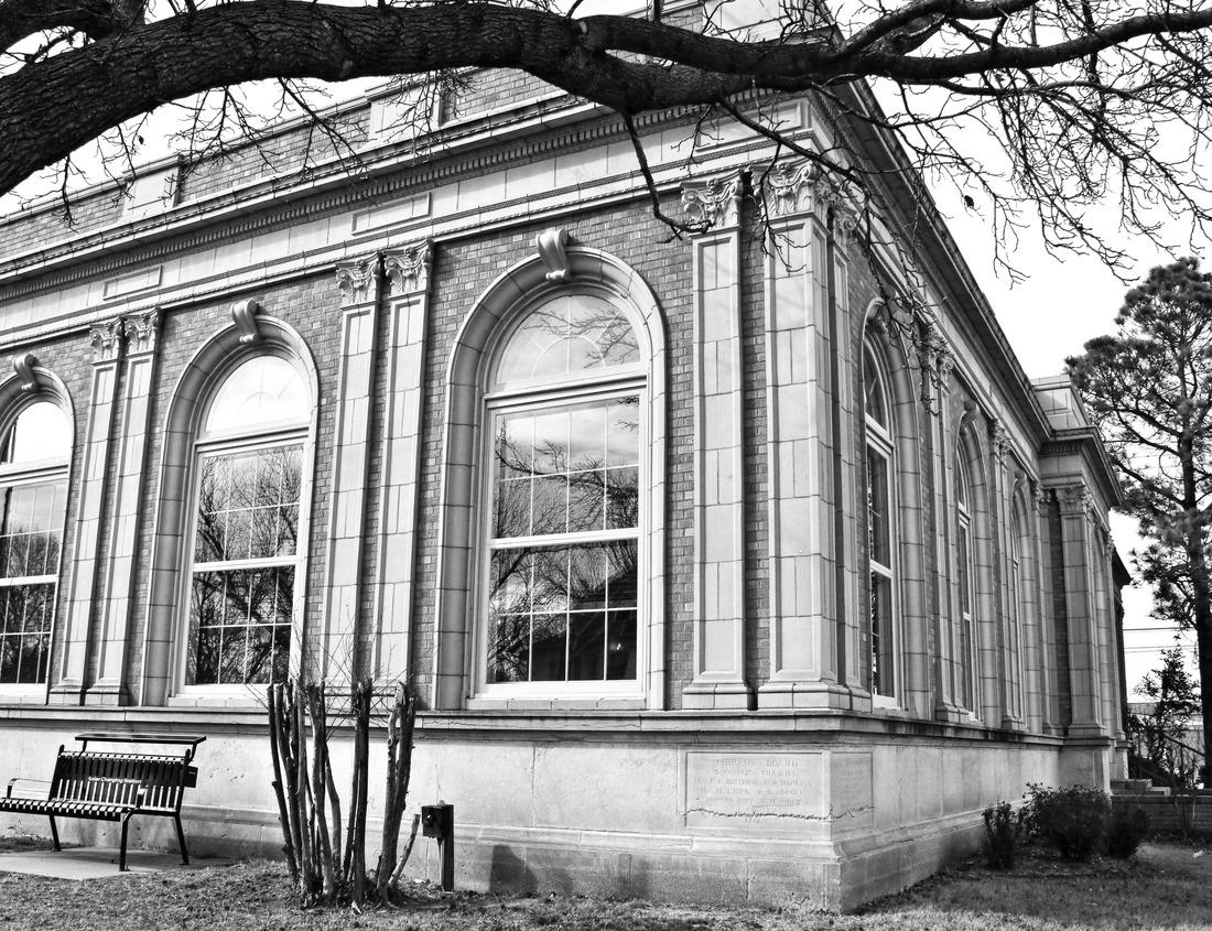 Noah Jigsaw Puzzle First sunlight hits the mountains at Lucky Peak State Park, just outside Boise, Idaho in black white 1000 pieces