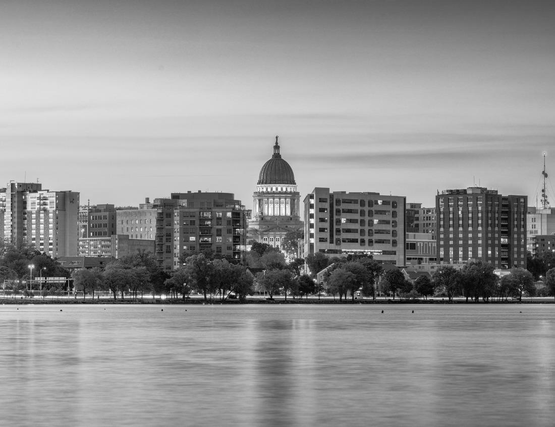 Noah Jigsaw Puzzle Cambridge, Massachusetts, USA skyline at dusk in black white 1000 pieces