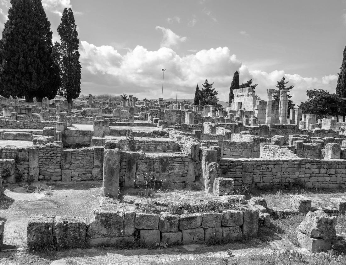 Noah Jigsaw Puzzle Hartford skyline and Founders Bridge at sunset. Hartford is the capital of Connecticut in black white 1000 pieces