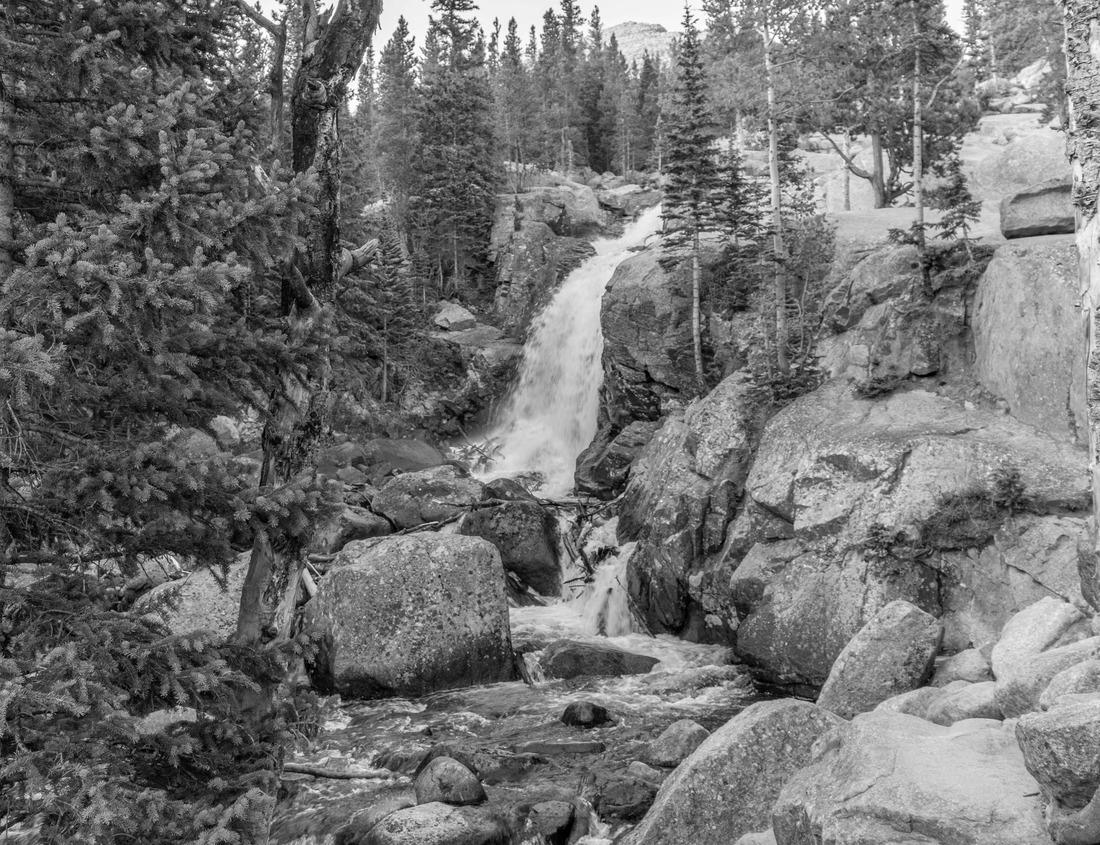 Noah Jigsaw Puzzle Hammamet, Tunisia. Picture of the architecture of the old Medina with dramatic sky at sunset in black white 1000 pieces