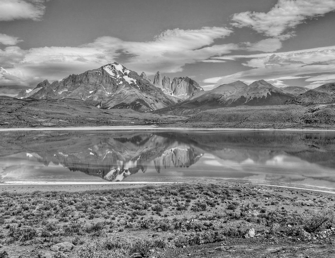 Noah Jigsaw Puzzle Medieval stoned bridge water flowing in the river in autumn. Elia Bridge Troodos mountains in black white 1000 pieces