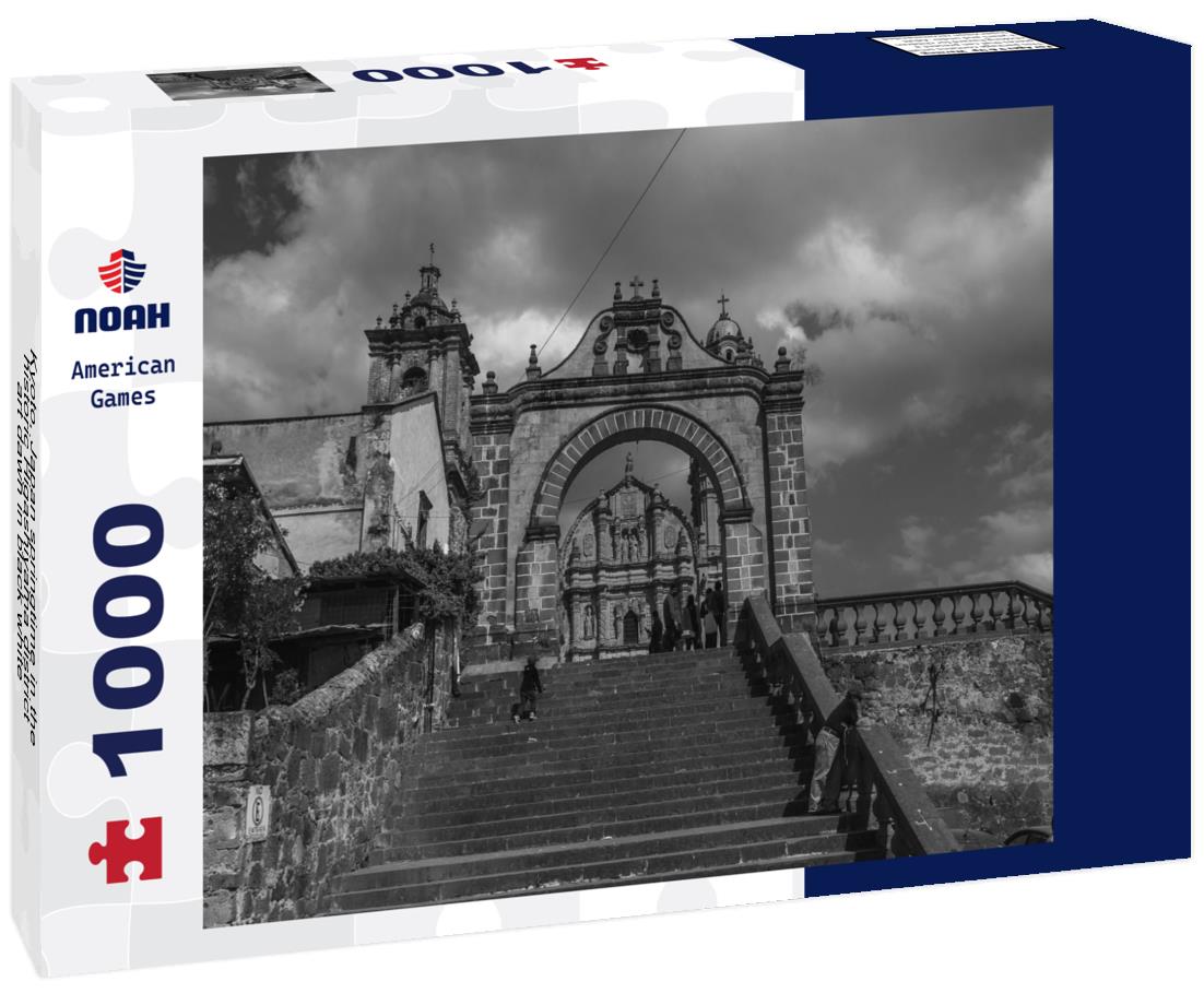 Noah Jigsaw Puzzle Kyoto, Japan springtime in the historic Higashiyama district art dawn in black white 1000 pieces