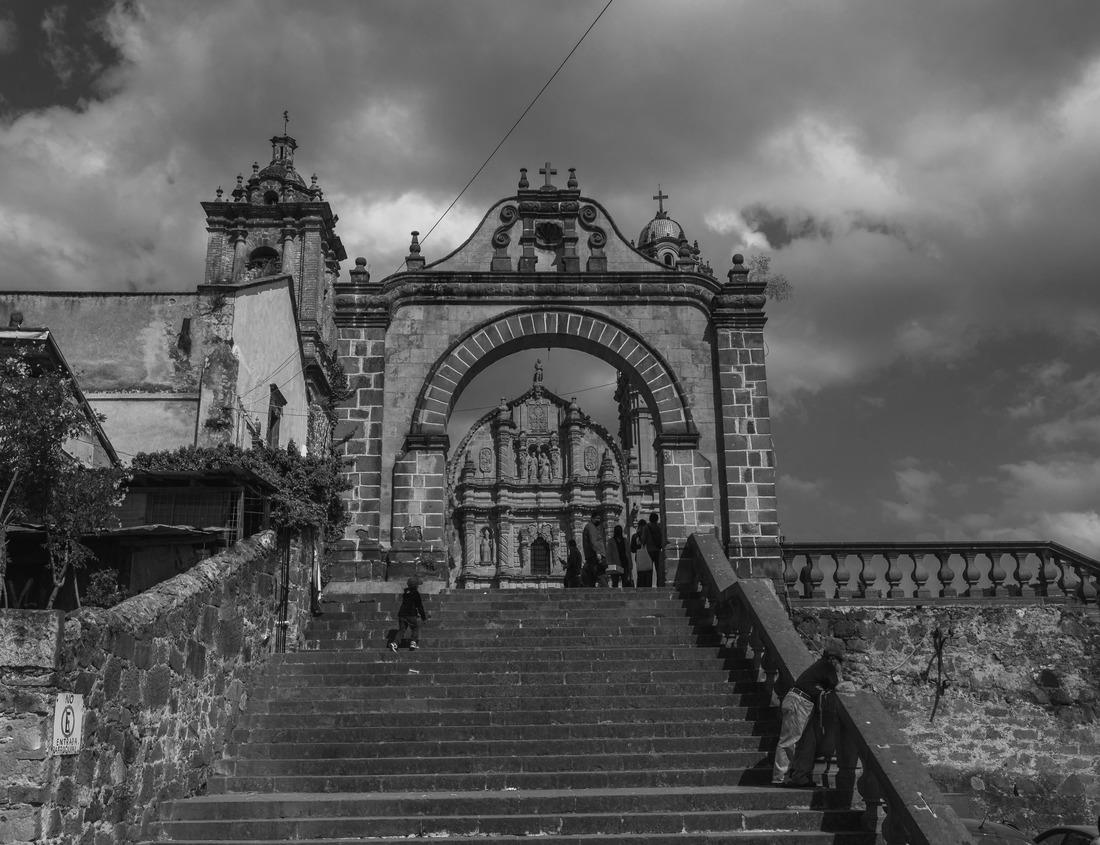 Noah Jigsaw Puzzle Kyoto, Japan springtime in the historic Higashiyama district art dawn in black white 1000 pieces