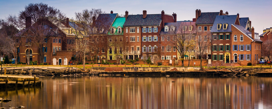 Reflections of buildings on the water along the Potomac River in Alexandria, Virginia 2000pc Panoramic Puzzle