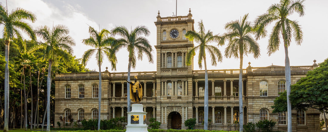 Statue of King Kamehameha in downtown Honolulu, Hawaii in front of King Kamehameha V Judiciary History Center. The statue had its origins in 1878 2000pc Panoramic Puzzle