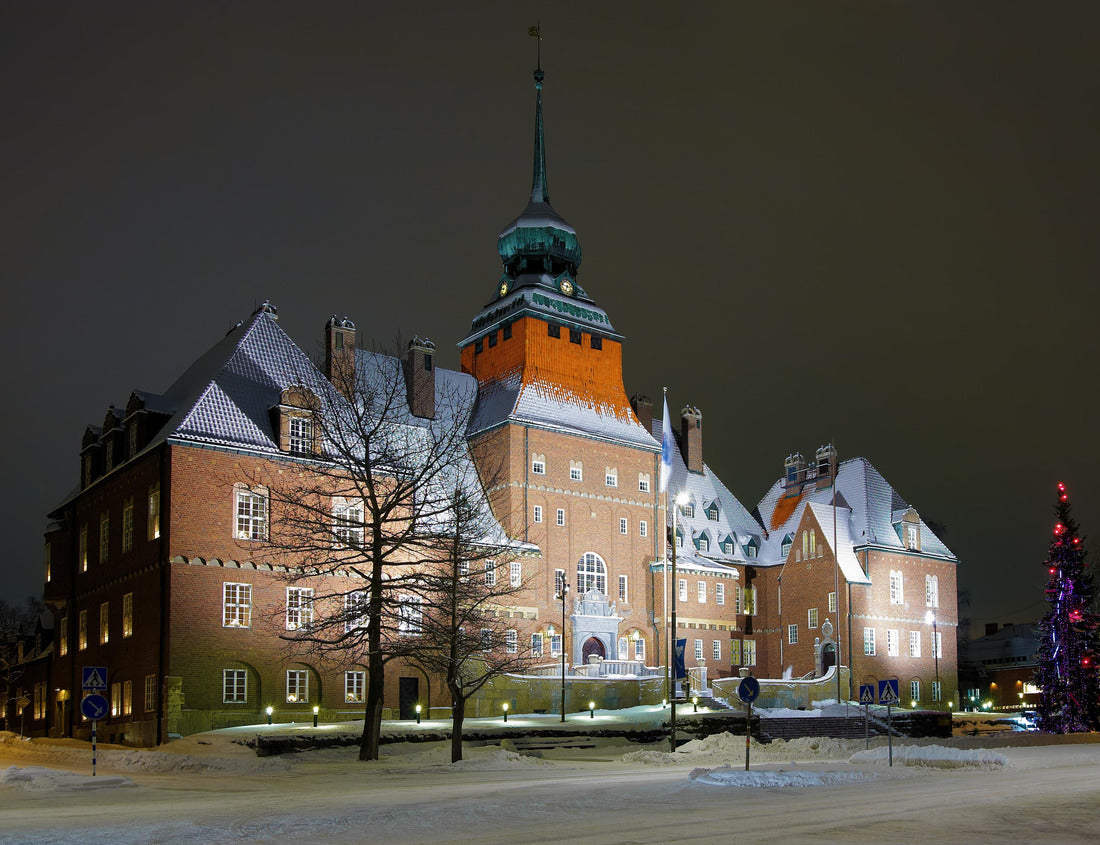 Noah Jigsaw Puzzle City Hall in Ostersund at winter evening, Sweden 1000 pieces